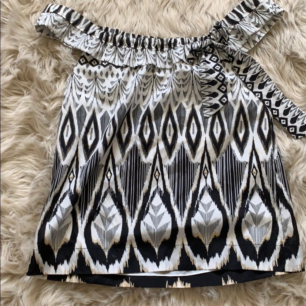 Silk blouse with gold stud